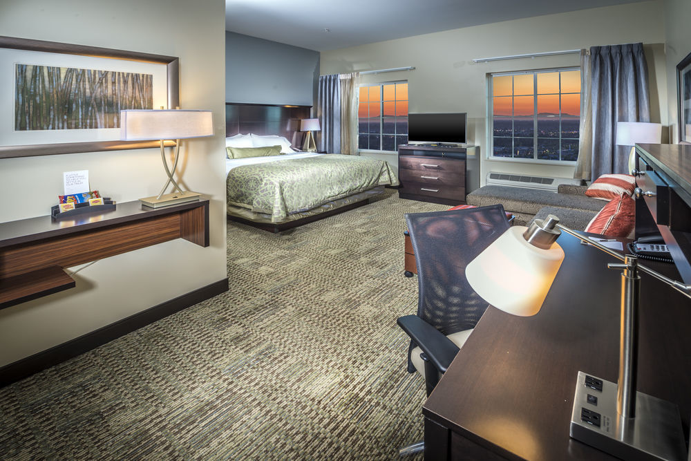 Staybridge Suites Corona South By Ihg Exteriör bild