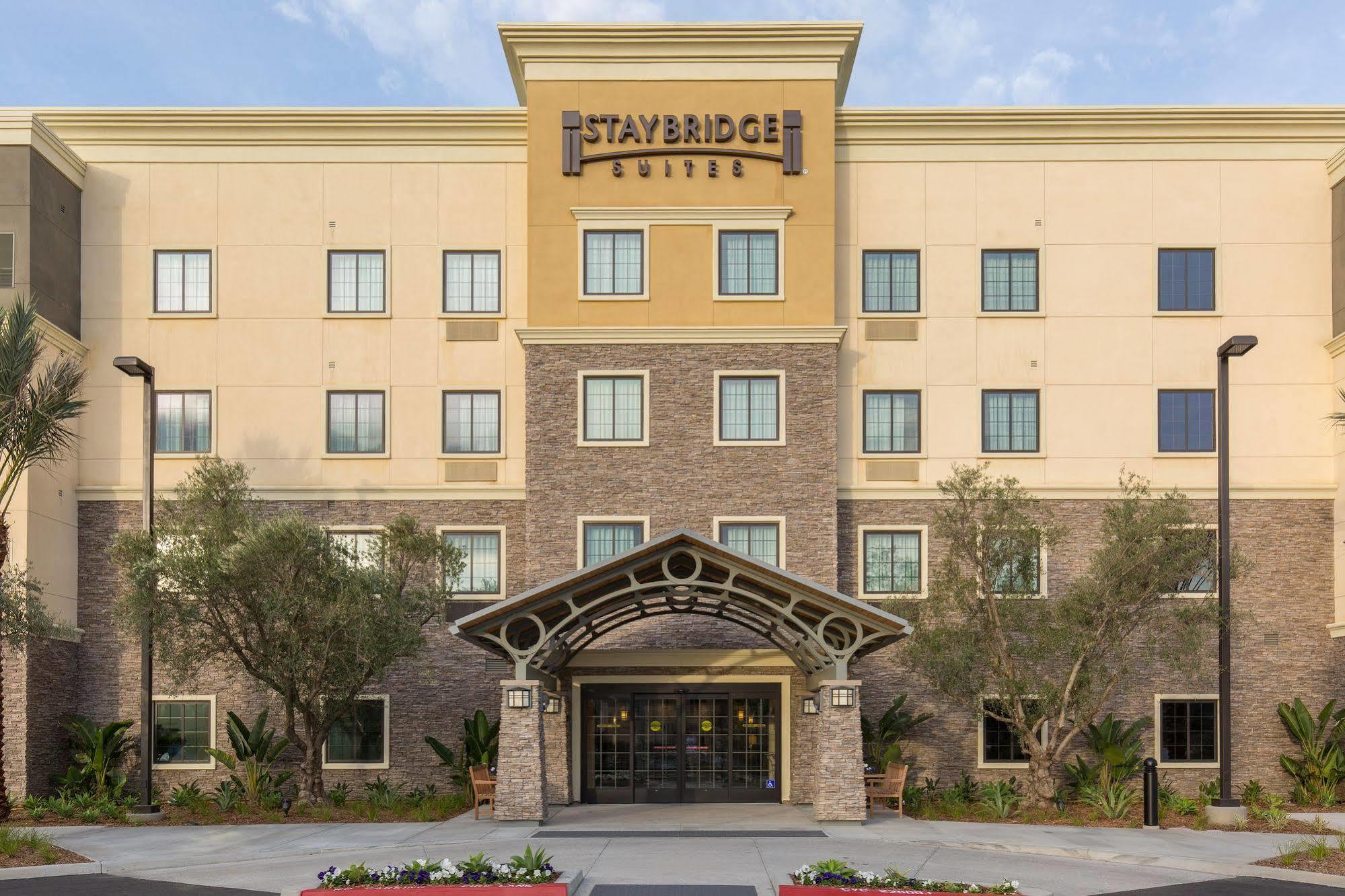 Staybridge Suites Corona South By Ihg Exteriör bild