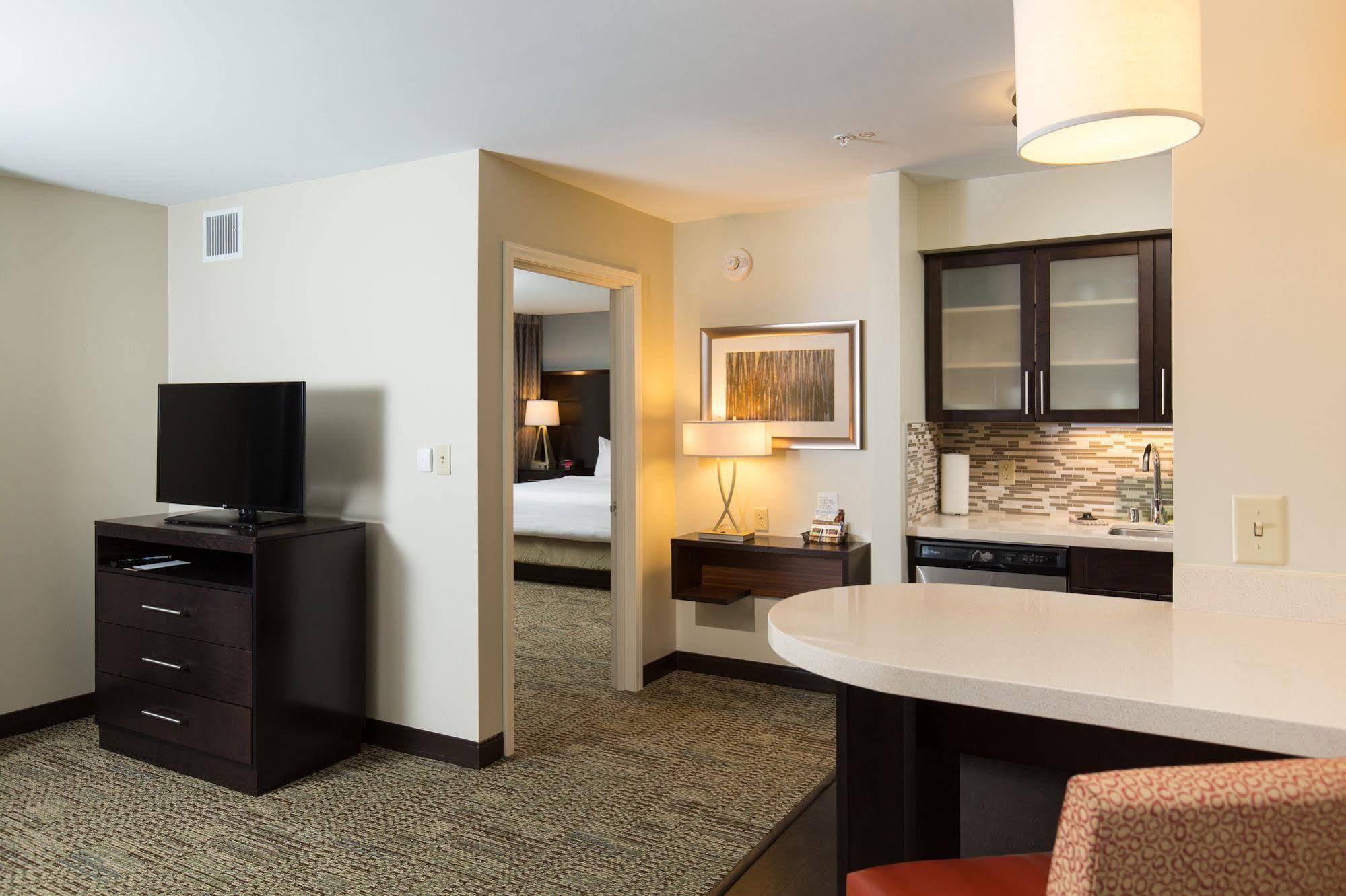 Staybridge Suites Corona South By Ihg Exteriör bild