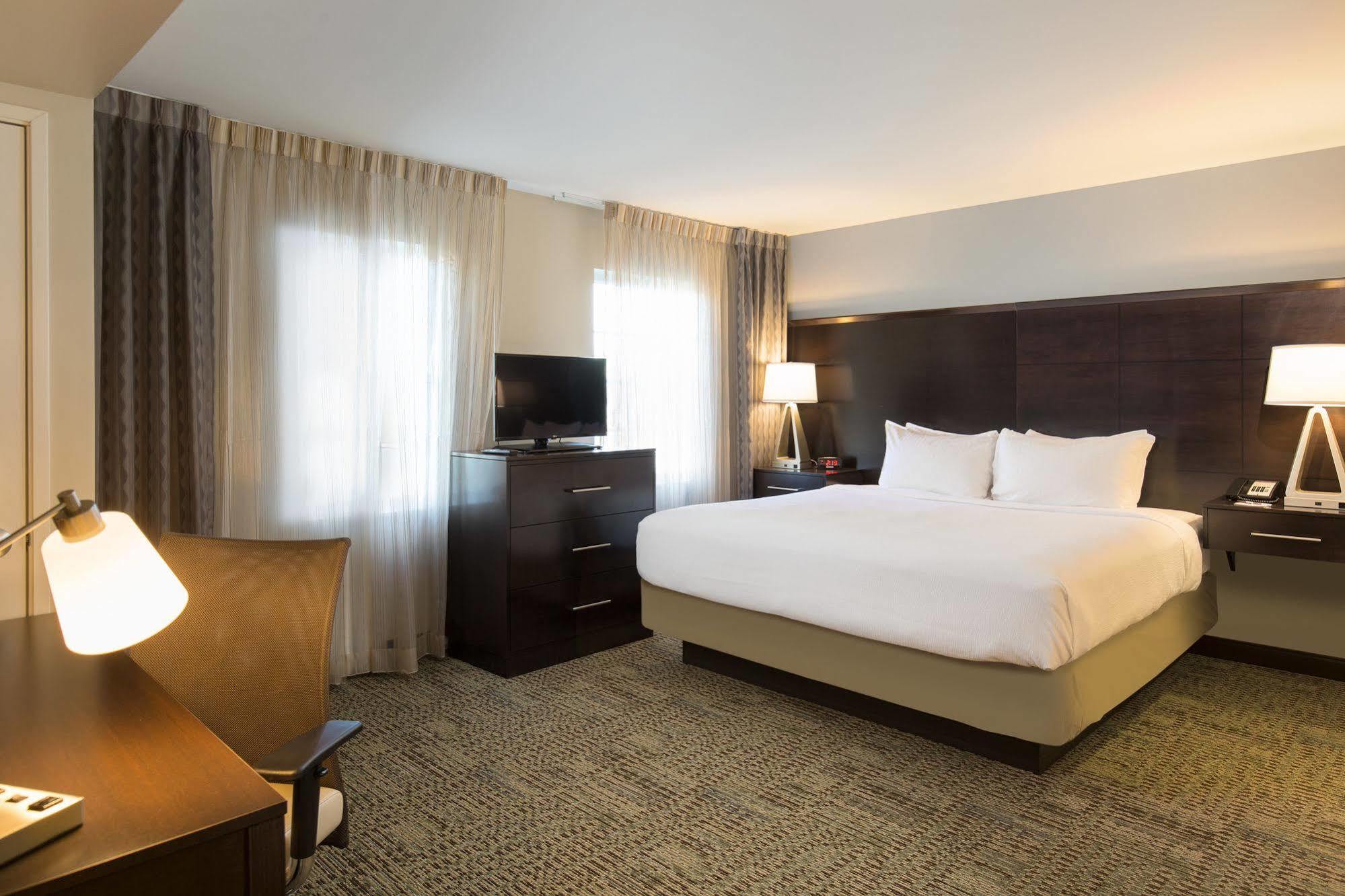 Staybridge Suites Corona South By Ihg Exteriör bild