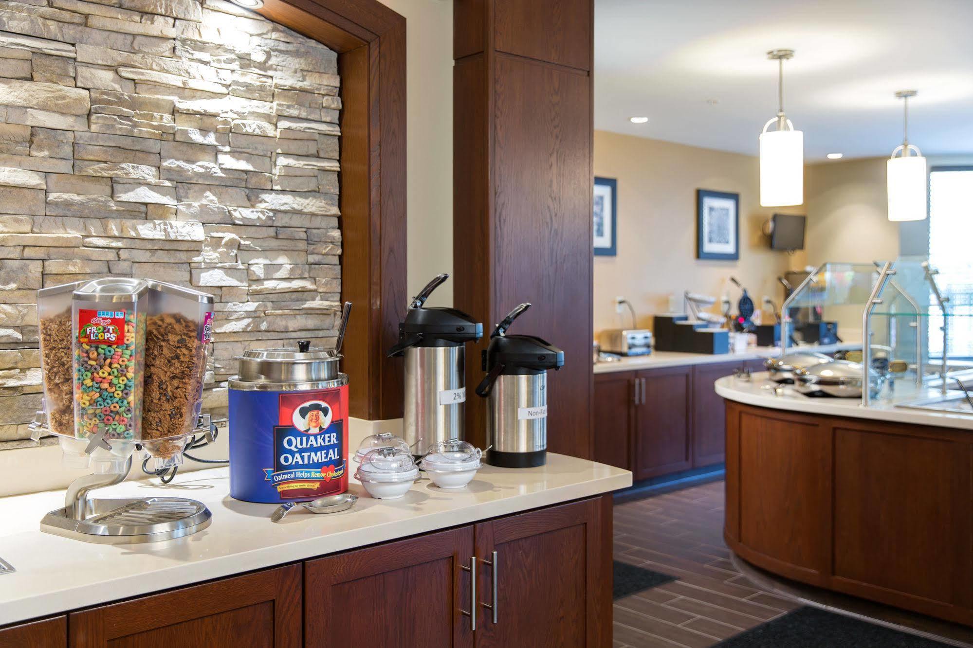Staybridge Suites Corona South By Ihg Exteriör bild